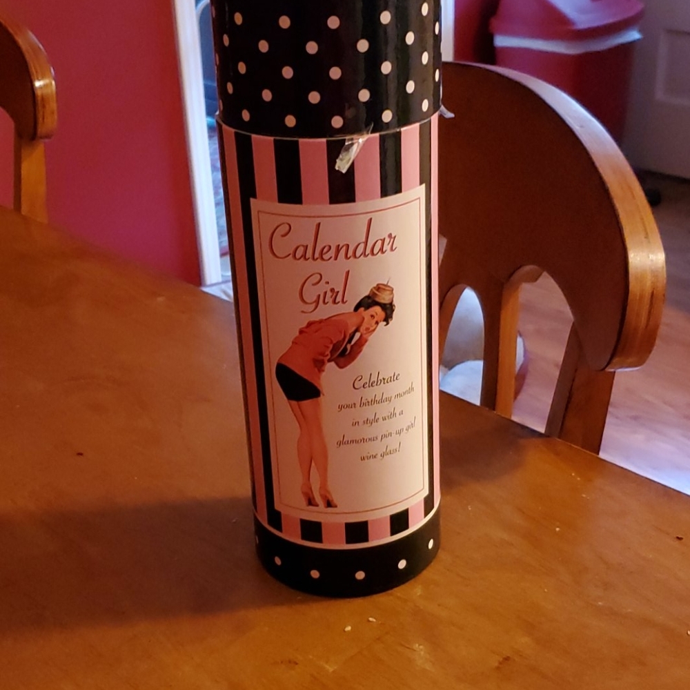 Pin up wine glass